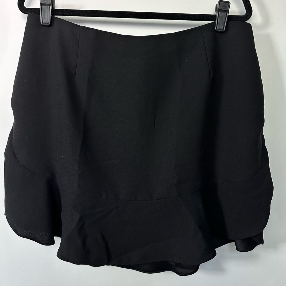 BANANA REPUBLIC WOMEN’S FLIRTY BLACK SKIRT SIZE 14